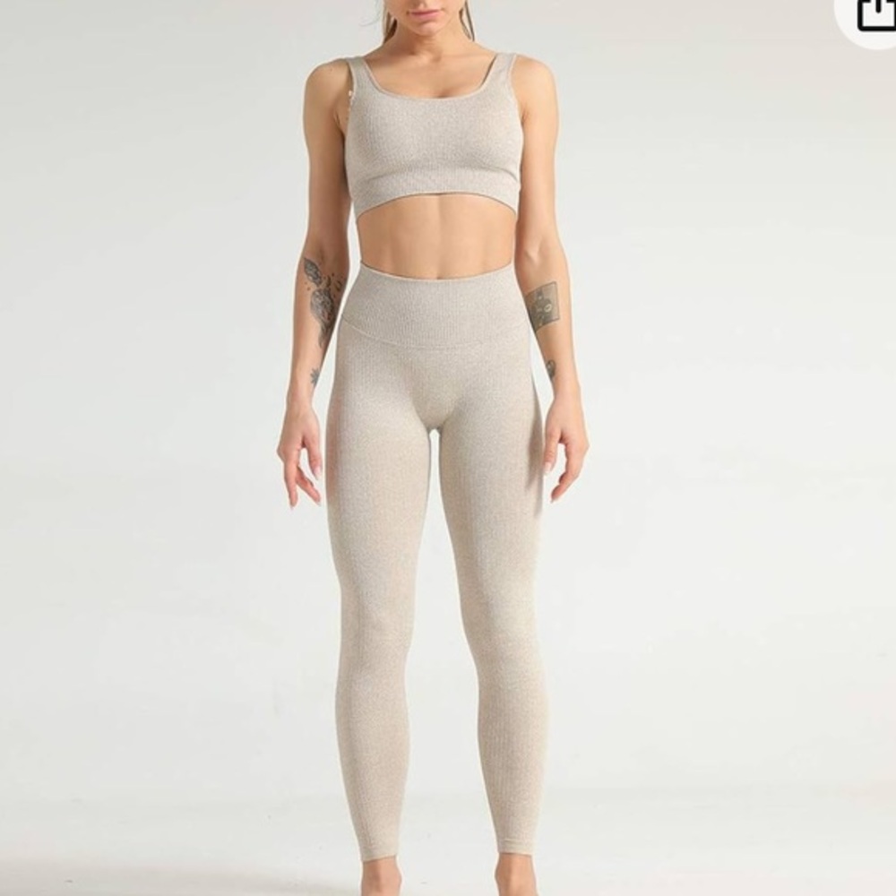2 Pcs Workout Outfits Seamless Sport Bra High Waist Yoga Leggings Tracksuits Set